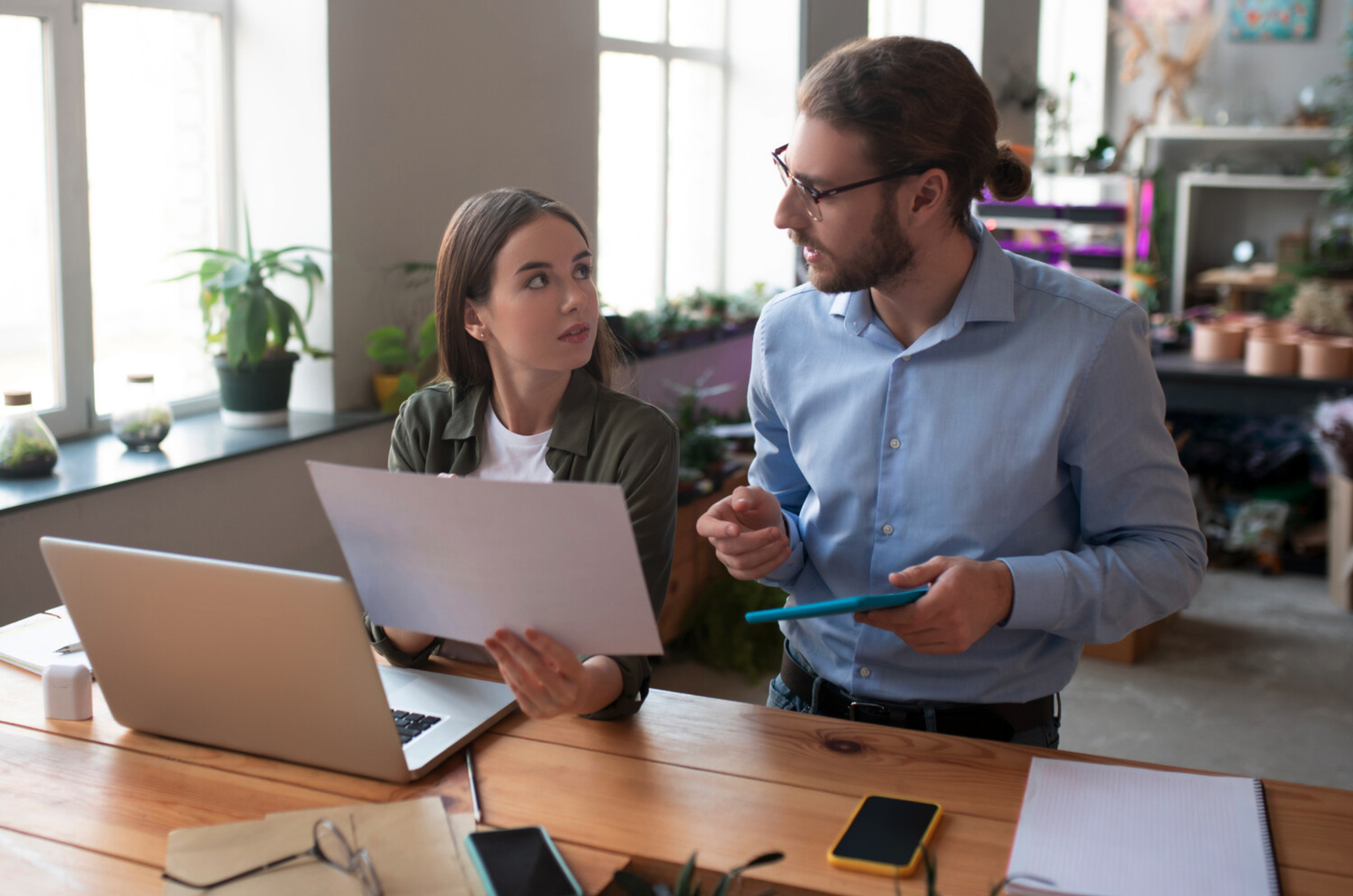 Стало известно, сколько специалистов не хватает на заводах